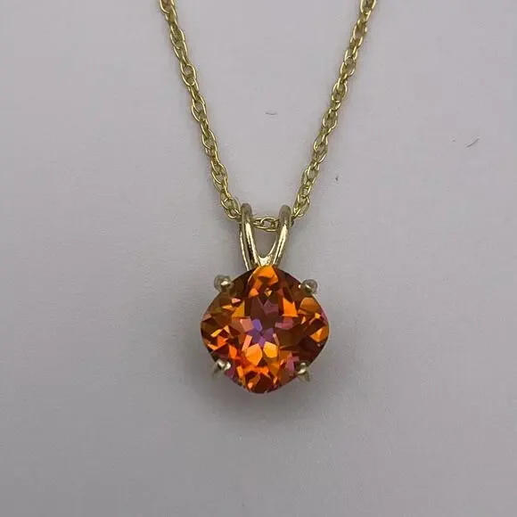 Gorgeous 2.8ct Sunset Topaz Necklace in 14k Yellow Gold - Picture 1 of 4